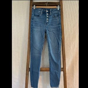 American Eagle high-waisted blue skinny jeans women’s size 2